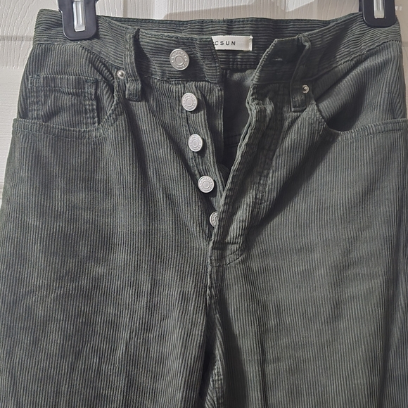 Pacsun High Rise Flare Corduroy Pants in Dark Green, Slim Fit, Button Fly, EUC! - Picture 3 of 12